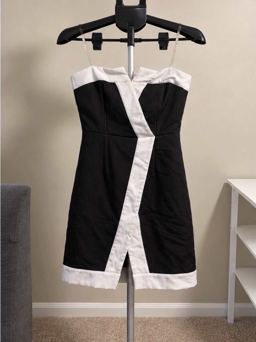 DO+BE Black White Colorblock Fitted Mini Dress Sweetheart Neck S